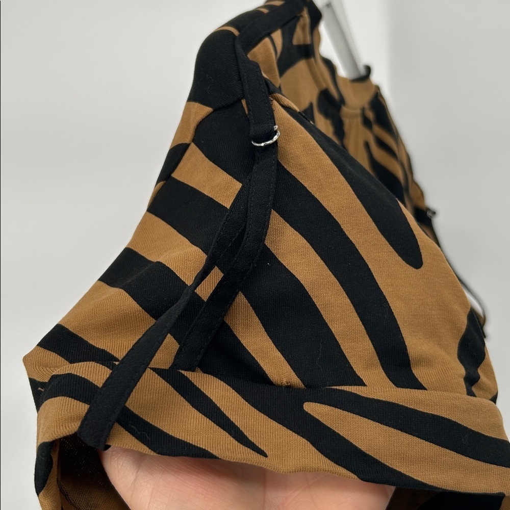 3.1 Phillip Lim Tiger StripeT-Shirt Black and Brown Small - Picture 5 of 9